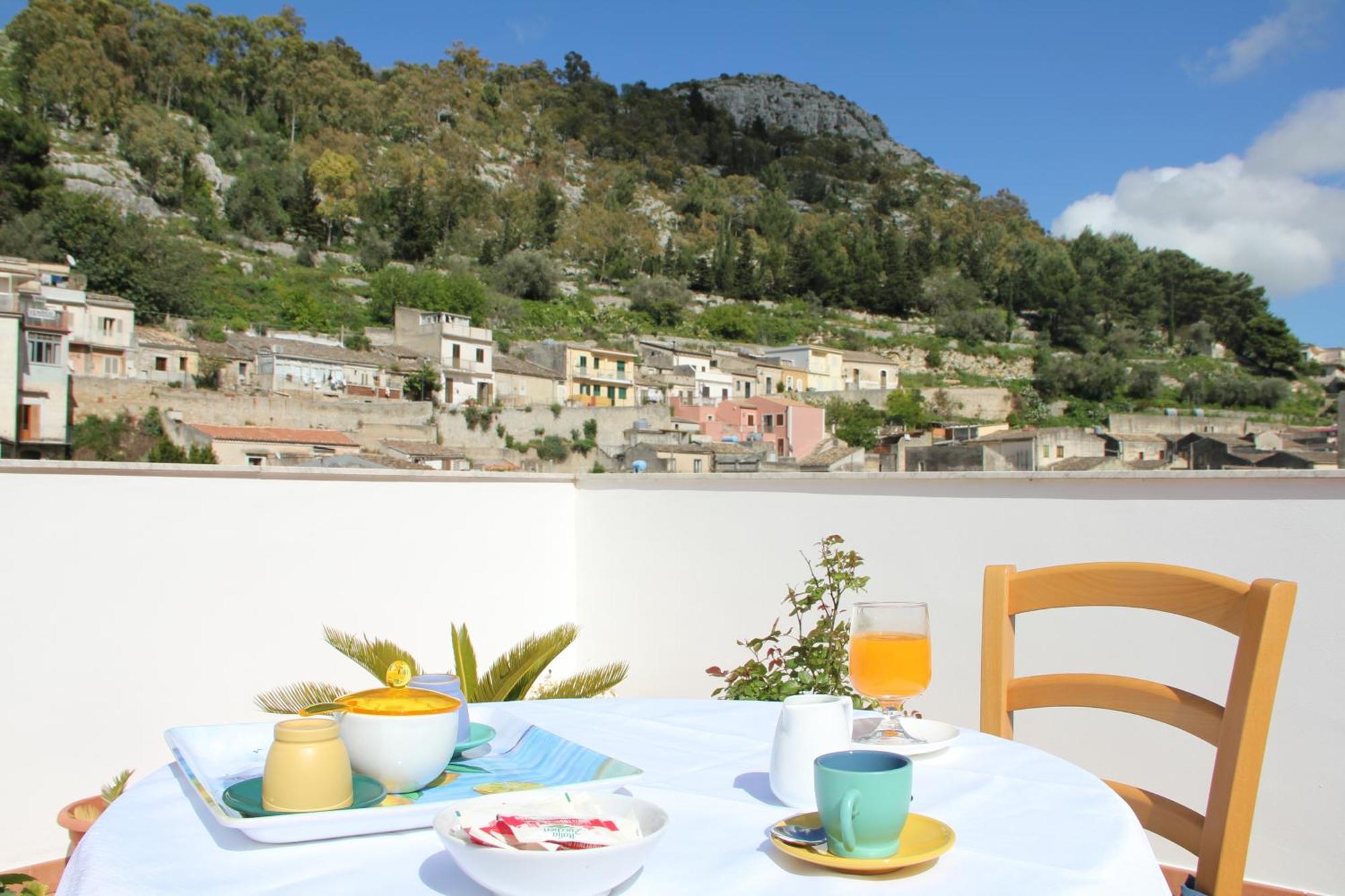 B&B Luna Blu Modica Exterior photo