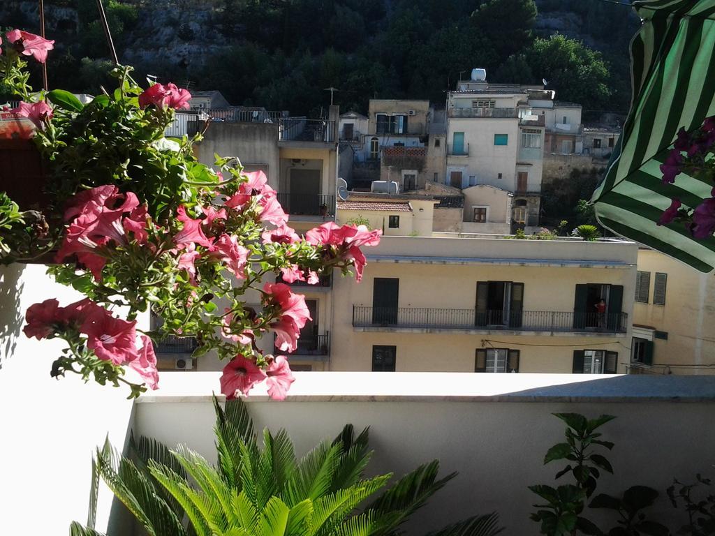 B&B Luna Blu Modica Exterior photo